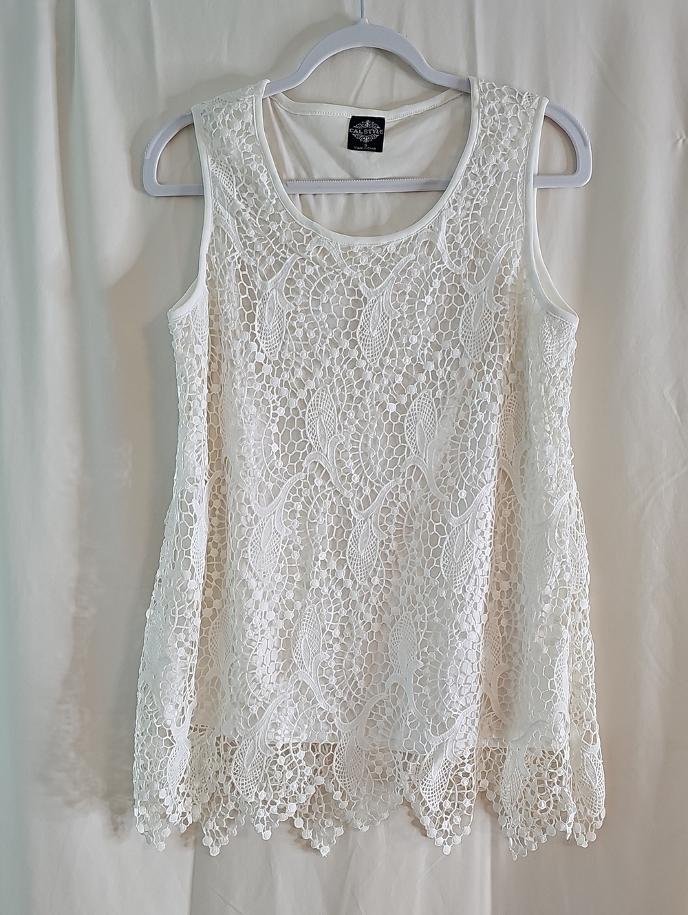 Cal Style  Ivory Lace Sleeveless Top
